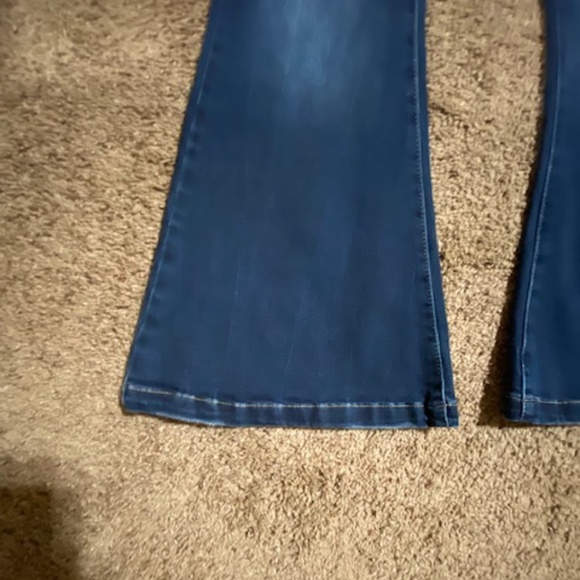 KanCan Signature Jean, Flare, 32 - Picture 4 of 5